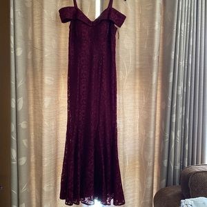 Off the shoulder cap sleeve floral lace mermaid gown